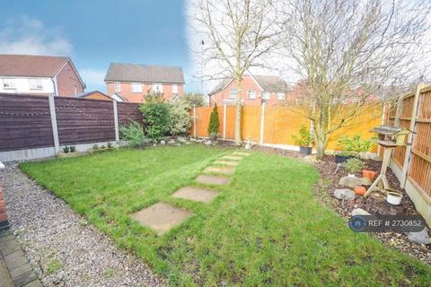 2 bedroom semi-detached house to rent, Haslington Road, Manchester, M22