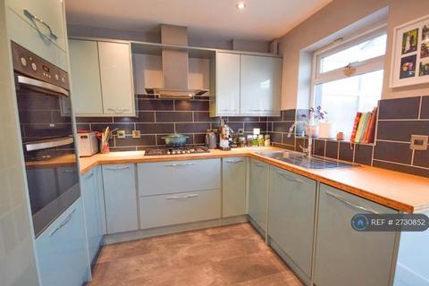 2 bedroom semi-detached house to rent, Haslington Road, Manchester, M22