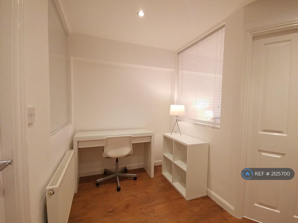 Study / Dressing Area