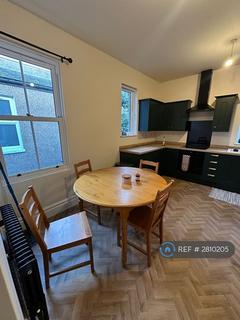 2 bedroom flat to rent, Lambrook Terrace, London, SW6