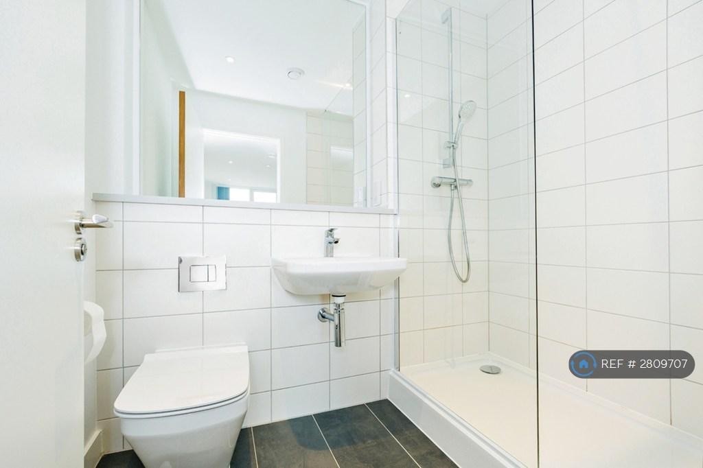 En-Suite 1
