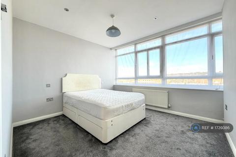 2 bedroom flat to rent, Cromwell Road, Hove, BN3