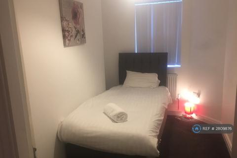 undefined, Pontefract Lane, Leeds, LS9