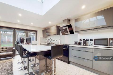 undefined, Havering Road, Essex, RM1
