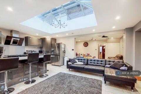 undefined, Havering Road, Essex, RM1