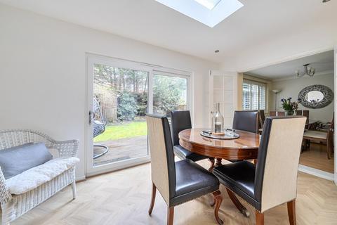 3 bedroom semi-detached house for sale, Segsbury Grove, Bracknell, Berkshire