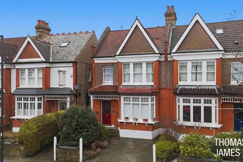 2 bedroom flat for sale, Old Park Road, London, N13