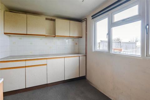 undefined, Highfield Road, Beds LU7