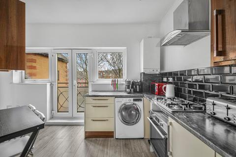 1 bedroom apartment to rent, Middleton Drive, London, SE16