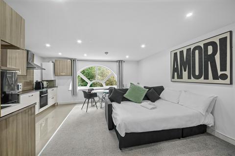 undefined, Middleton Drive, London, SE16
