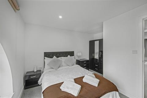 undefined, Middleton Drive, London, SE16