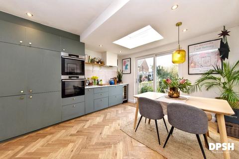 undefined, Greenfield Avenue, Gildersome, Leeds