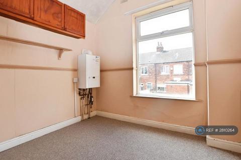 3 bedroom terraced house to rent, Huntingdon St, Hull, HU4