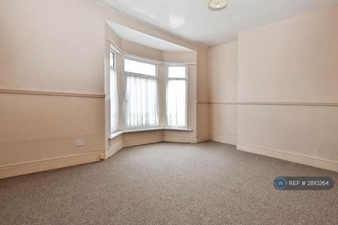 3 bedroom terraced house to rent, Huntingdon St, Hull, HU4
