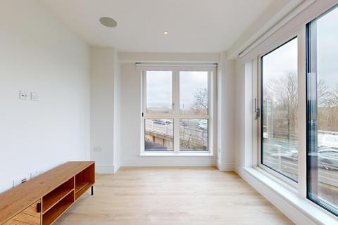 2 bedroom flat to rent, Beverley Way