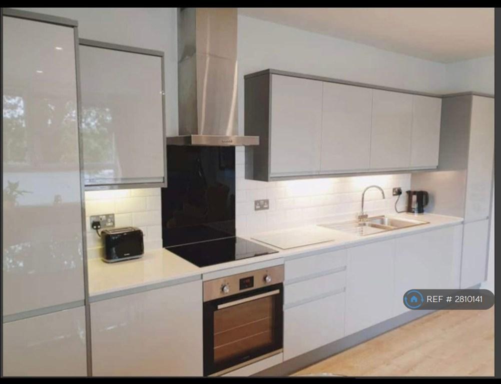 Brand New Stylish Kitchen All White Goods Built In