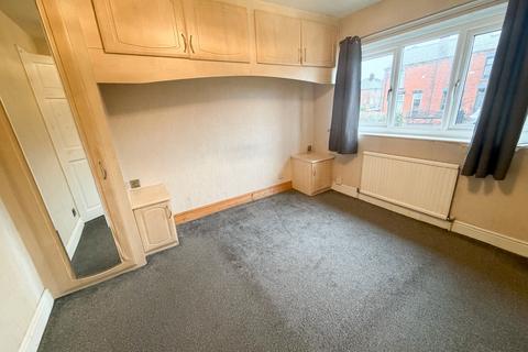 3 bedroom semi-detached house to rent, Little Lever, Bolton BL3