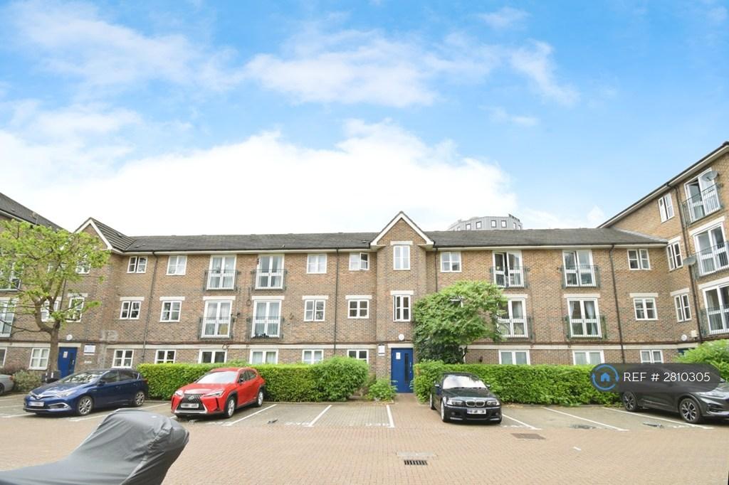 Estate Inside