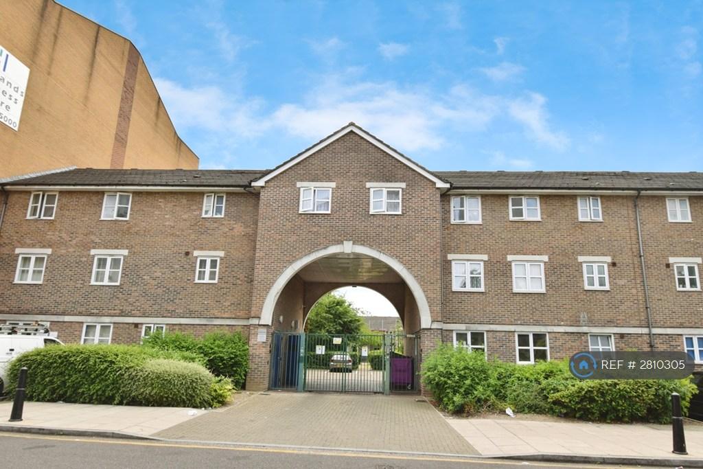 Estate Entrance