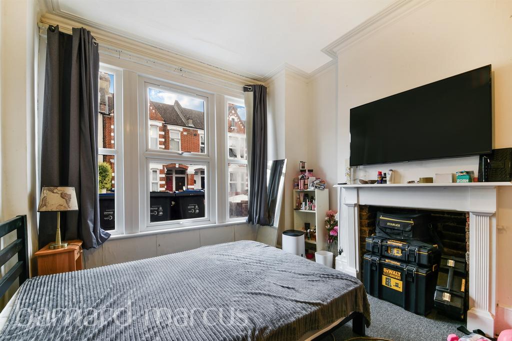 Bedroom, fireplace