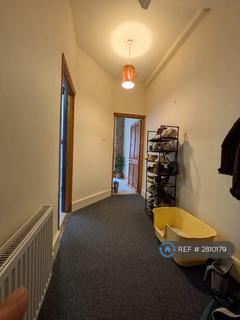 2 bedroom flat to rent, Ivy Crescent, London, W4