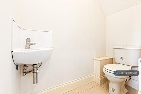 2 bedroom terraced house to rent, Kimberley Road, Leicester, LE2