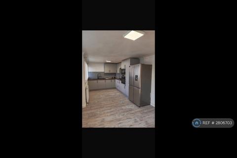undefined, Hardgate, Clydebank, G81