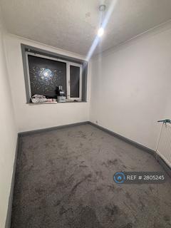 2 bedroom end of terrace house to rent, Woodside View, Halifax, HX3