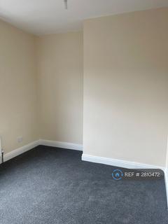2 bedroom terraced house to rent, Huddersfield, Huddersfield, HD2