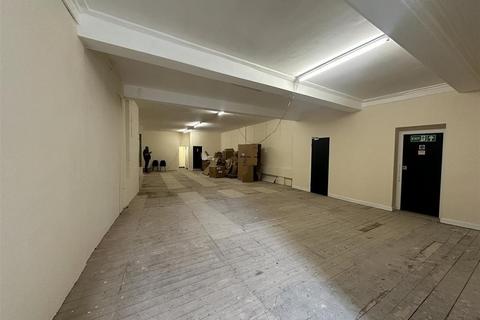 Retail property (high street) to rent, 1 South Para Melton Mowbray LE13 0PU