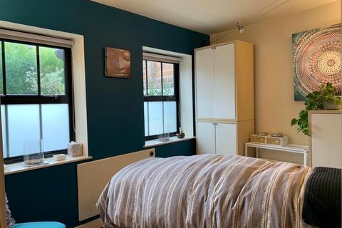 Office to rent, 48e Percy Rd London N12 8BU