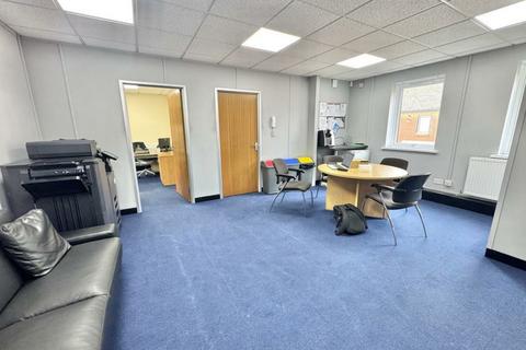 Office to rent, 44 Cardiff Rd Cardiff CF14 5GG