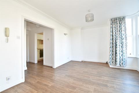 1 bedroom ground floor flat for sale, Tring House, Cranleigh GU6