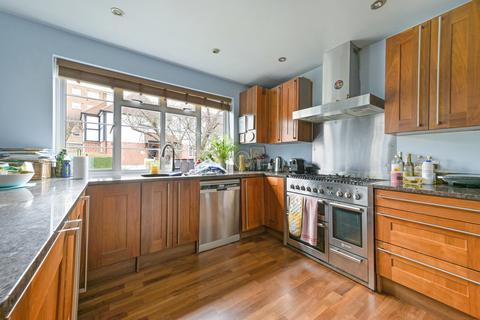 undefined, St. Aubyns Court, SW19