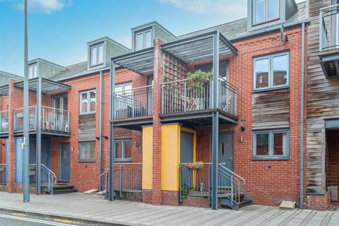 undefined, Pollard Court, Worcester