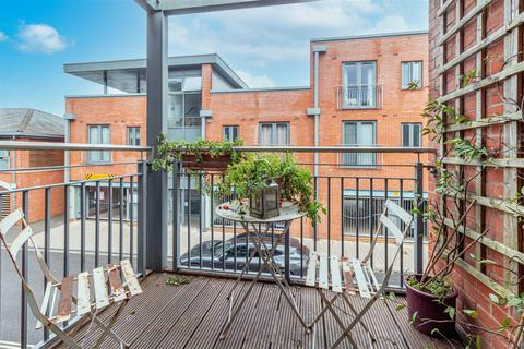undefined, Pollard Court, Worcester