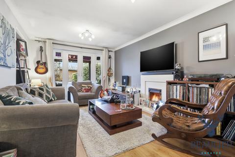 4 bedroom detached house for sale, Chelmsford CM1