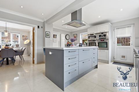 4 bedroom detached house for sale, Chelmsford CM1