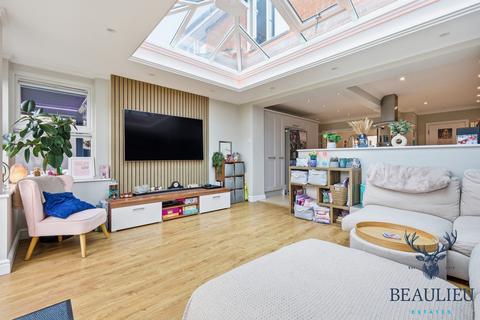 4 bedroom detached house for sale, Chelmsford CM1