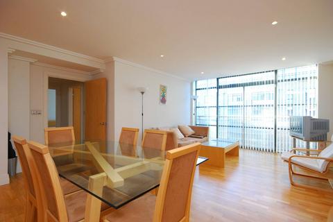 Ferry Lane, Brentford, TW8