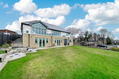 4 bedroom detached house for sale, Meltham Road, Netherton, Huddersfield, HD4