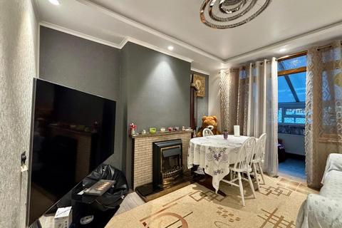 3 bedroom semi-detached house for sale, Greenfield Road, Spinney Hill NN3