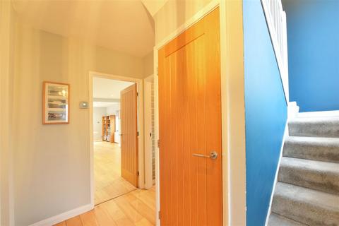 4 bedroom semi-detached house for sale, Lynwood Avenue, Copmanthorpe, York