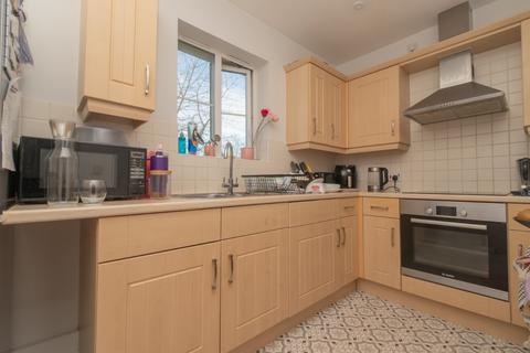 2 bedroom flat for sale, Dextor Close, Canterbury, Kent, CT2