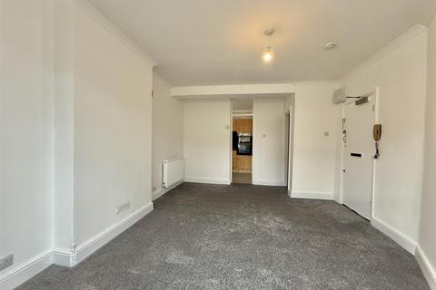 undefined, Bensham Grove, Thornton Heath