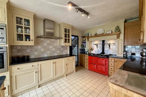 4 bedroom detached house for sale, Stonham Road, Stowmarket IP14
