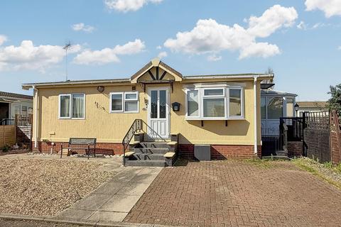 2 bedroom park home for sale, Osborne Road, Wisbech, PE13