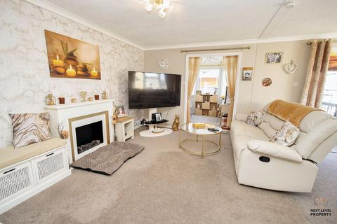 2 bedroom park home for sale, Osborne Road, Wisbech, PE13