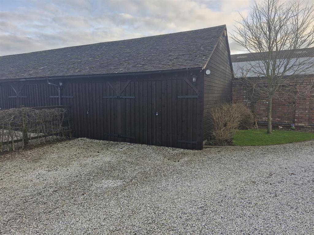Garage.jpg