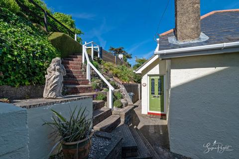 2 bedroom detached bungalow for sale, St. Albans Gardens, Ventnor